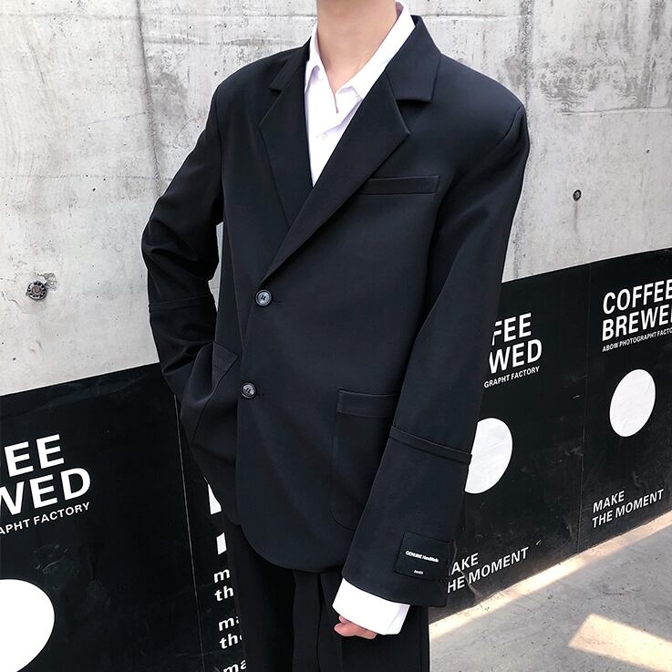 予約販売】メンズ スーツ 袖タグ ブラック オフホワイト シック 個性的