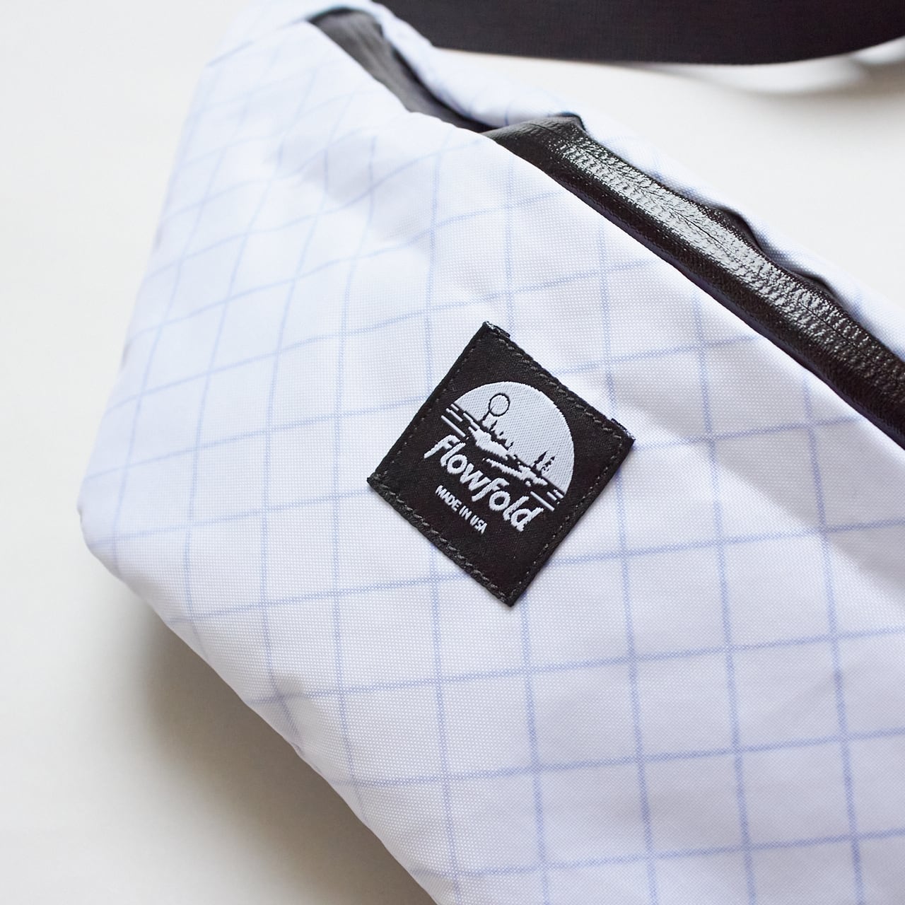 Flowfold（フローフォールド）Rebel Fanny Pack Large -White メンズ
