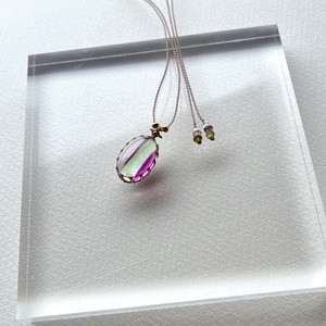 フローライトのマクラメ編み 天然石ネックレス