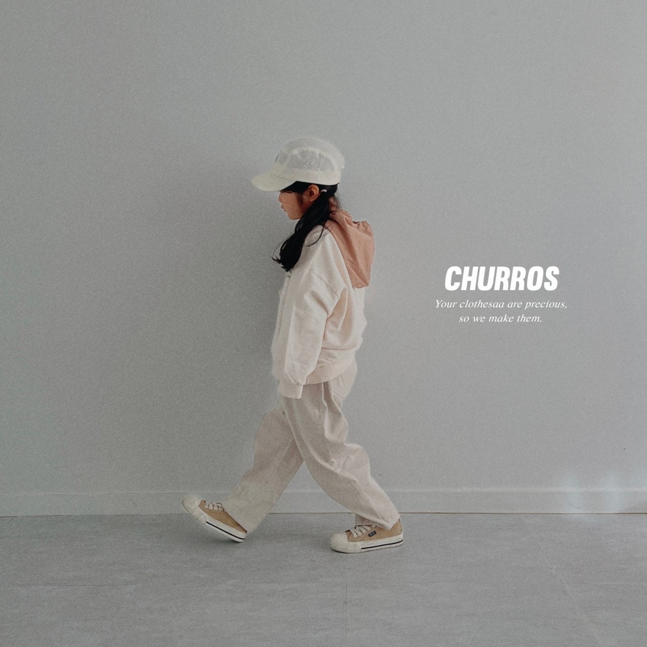 （即納）churros / lettering hoodie