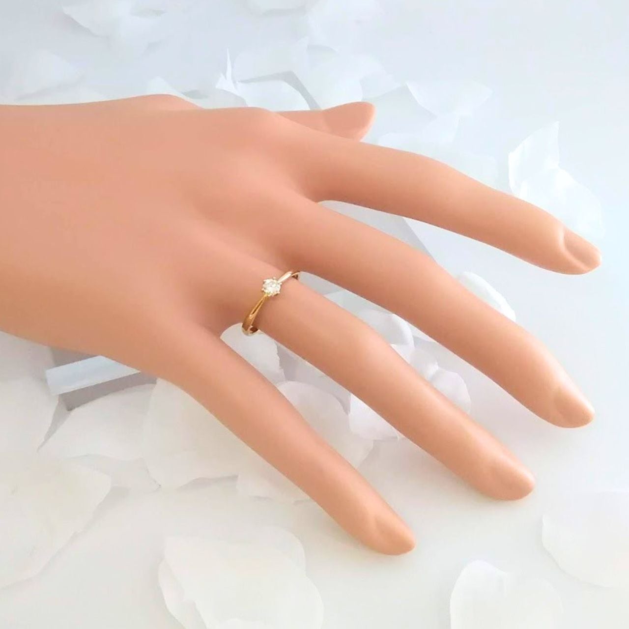K18イエローゴールド高品位 華やかで上質なダイヤモンドリング（婚約