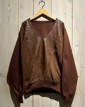【a.k.a.C.a.k.a vintage】Leather Switching Vintage Loose V Neck Knit