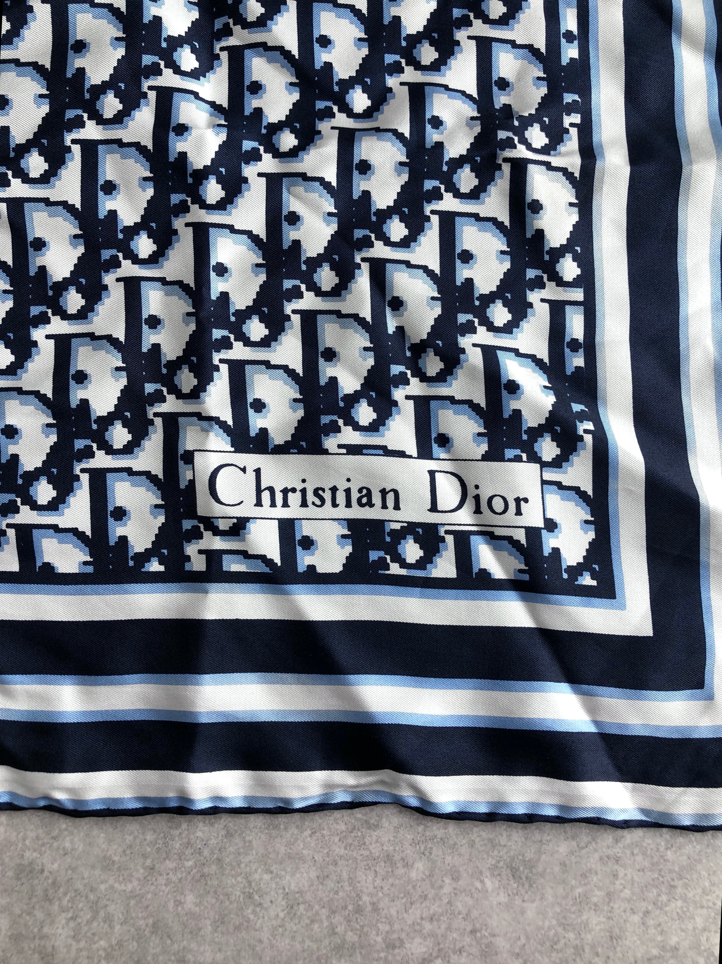 ディオール　Christian Dior　スカーフ　トロッター　総柄　レトロ Christian Dior クリスチャン ディオール トロッター スカーフ ブルー