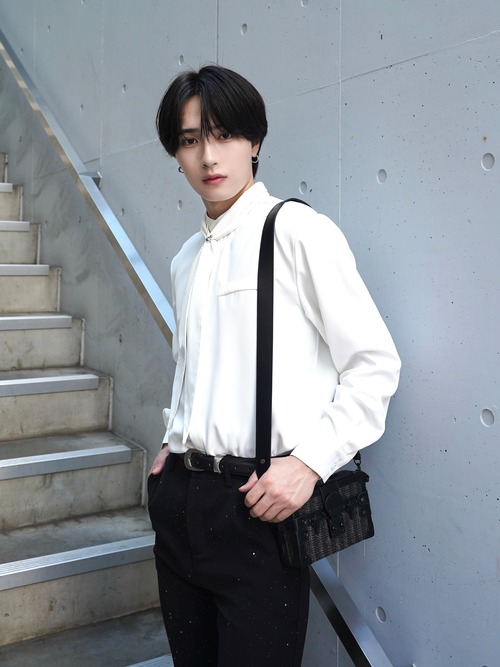【ALUDE SELECT】no collar docking necktie shirt（2color）