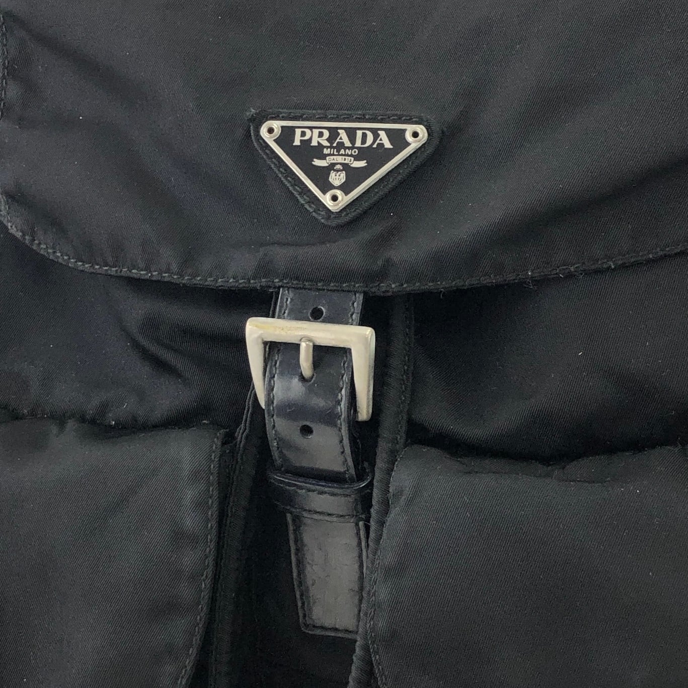 PRADA プラダ トライアングルプレート ナイロン×レザー リュック