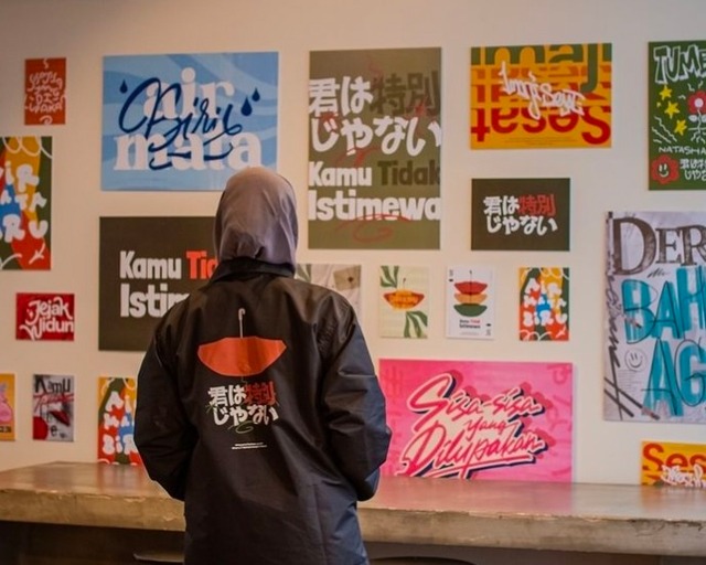 [Kamu tidak istimewa] Coach Jacket  - Natasha rizky / NEVER Too LAVISH