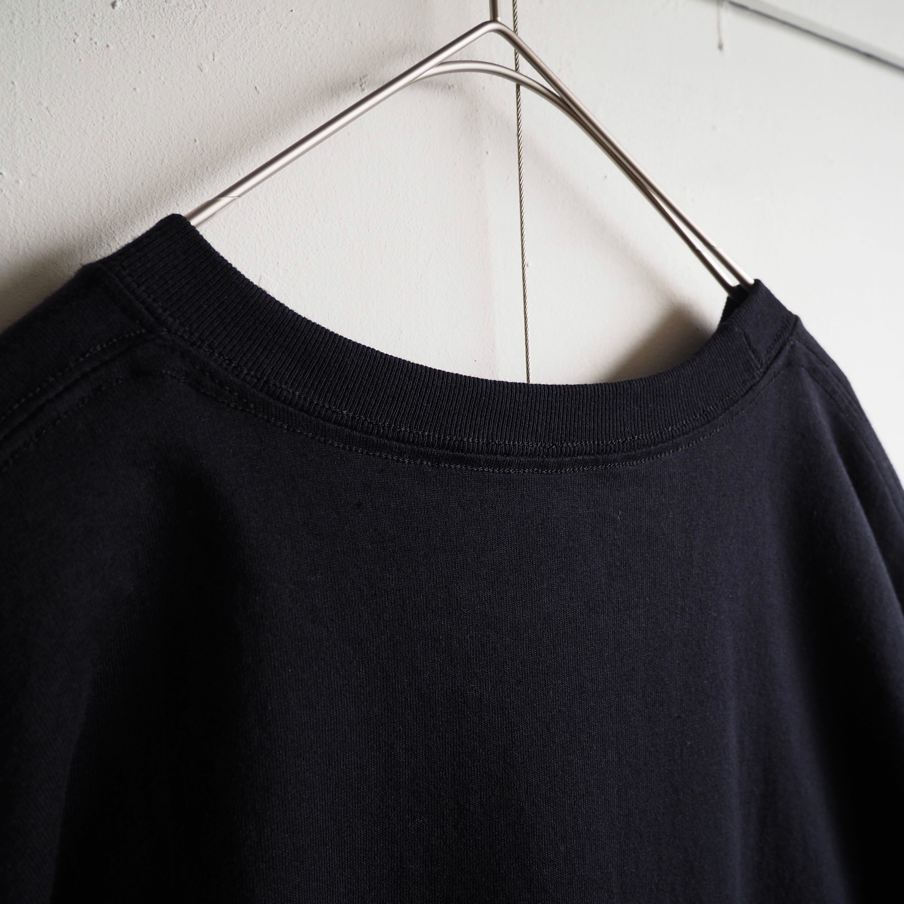 ” Let's Rock CAFE ” SMG printed Black Over silhouette Tee