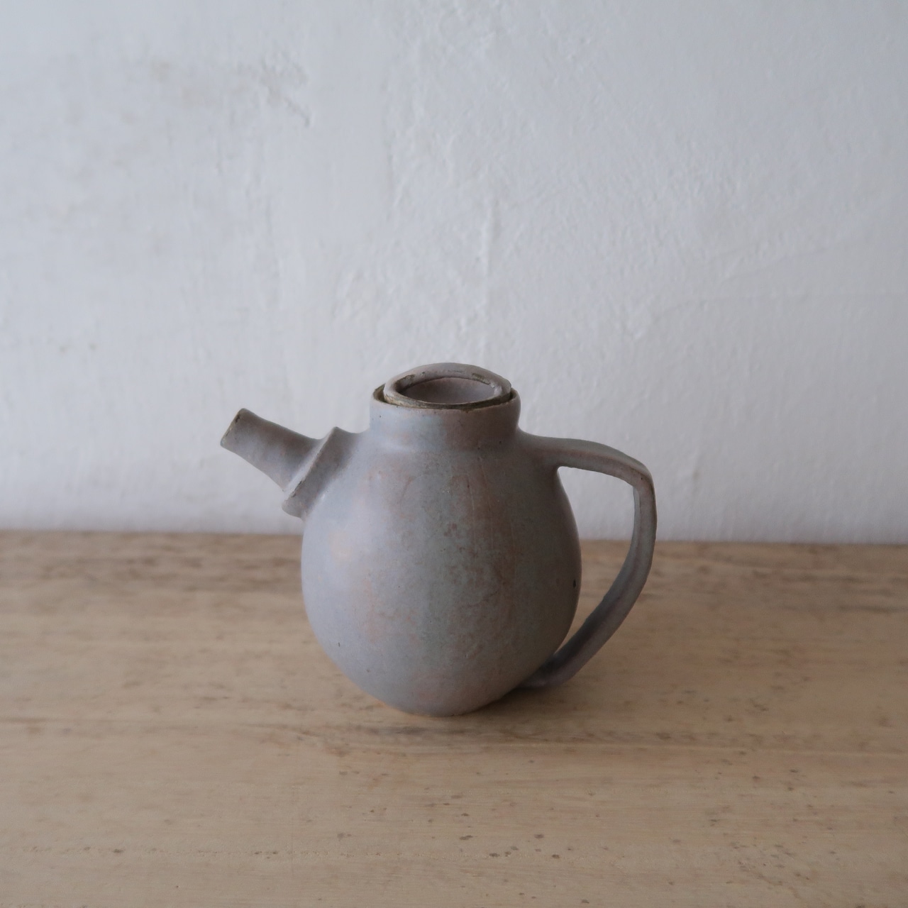 赤紫のティーポット&カップ