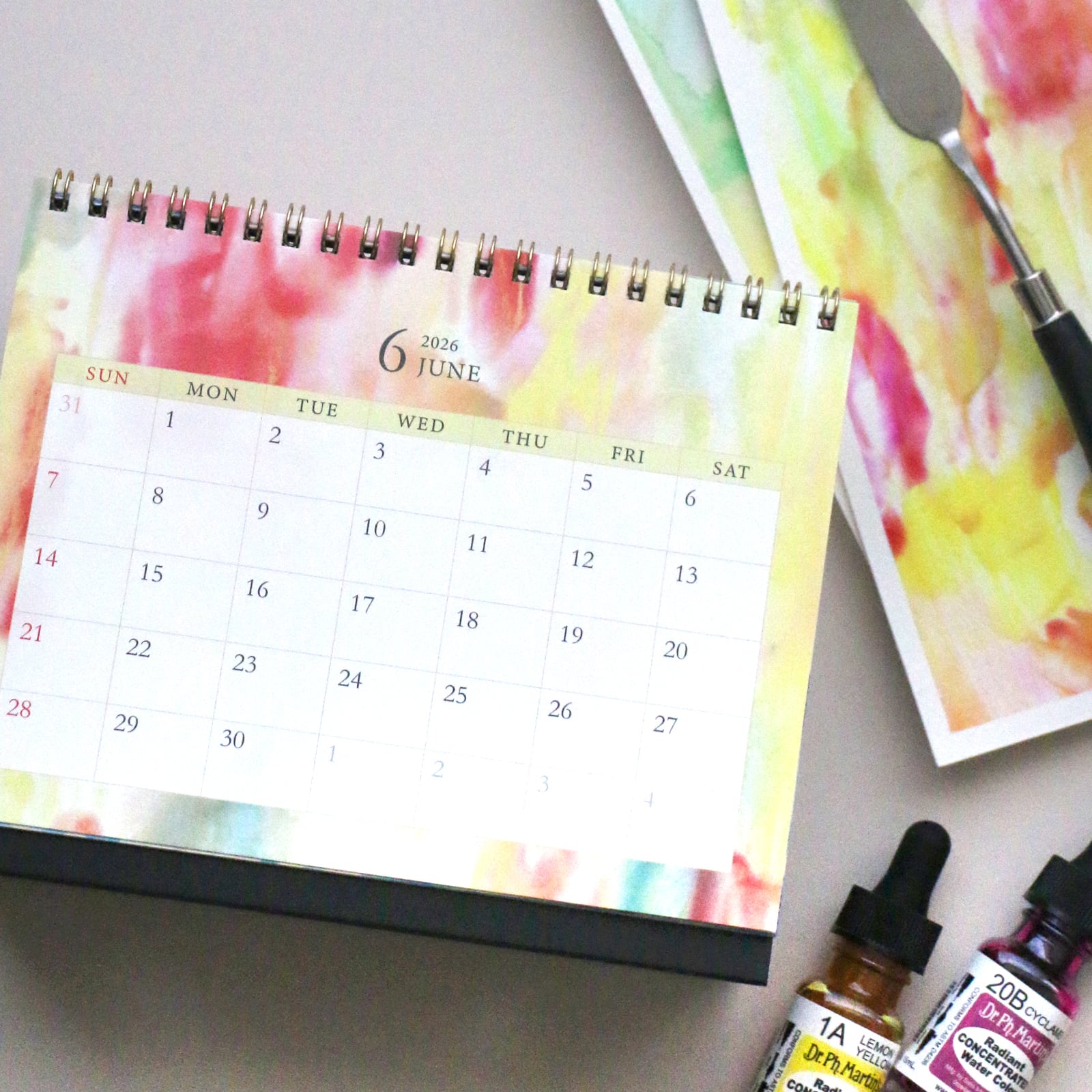 2026 飾るように色を楽しむ卓上カレンダー