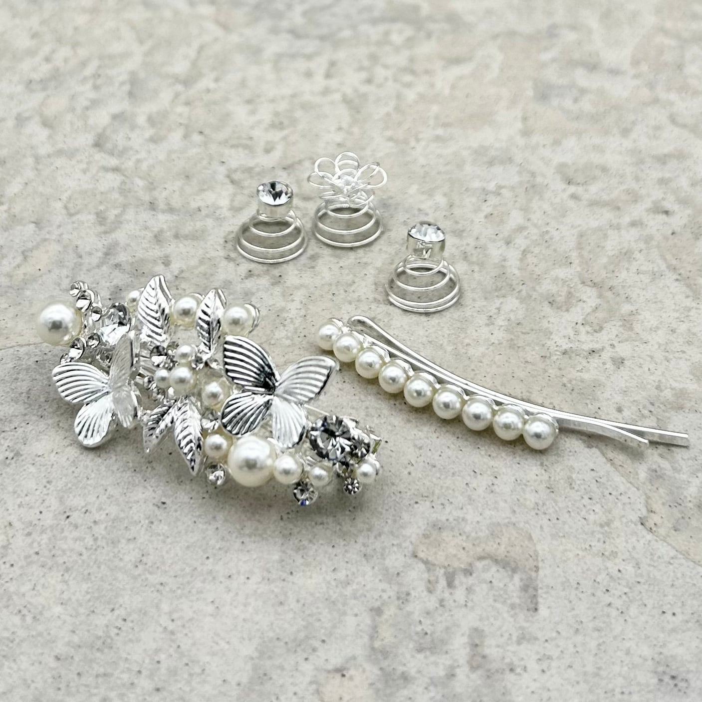 セットヘア: ツインパピヨンバレッタ オケージョンヘアセット