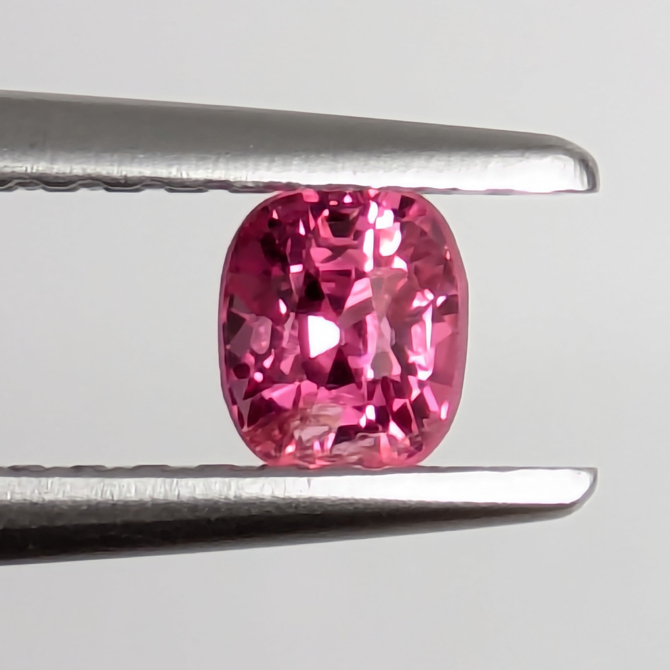 ピンクスピネル ルース ミャンマー・モゴック産【0.32ct】PRO208442
