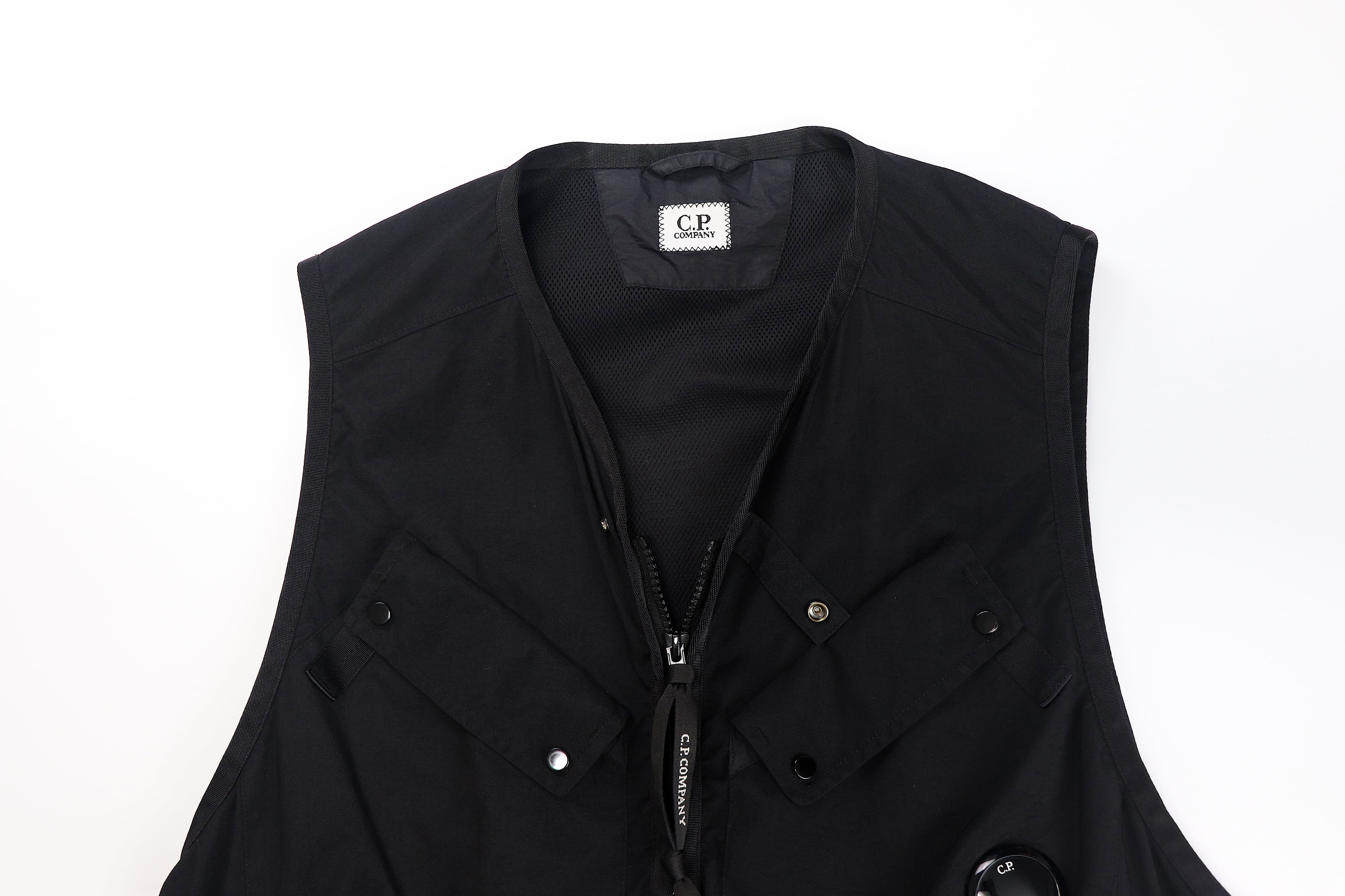 CP Company TechnicalZipUpVest | 1999 used clothing store