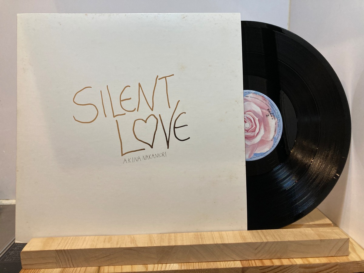 中森明菜 / SILENT LOVE | sixteen records (シックスティーンレコード)