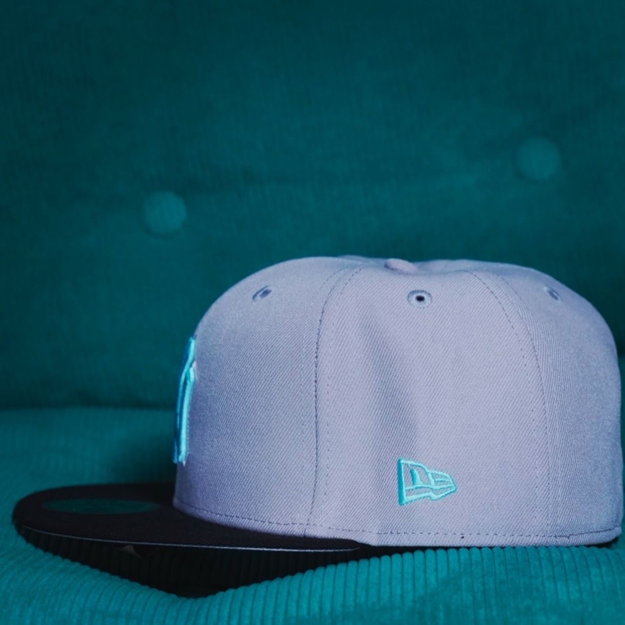 【gifthat別注】NEW ERA 59FIFTY/5950 NEYYANCO WS99 GRAY BLACK SEAGLASS