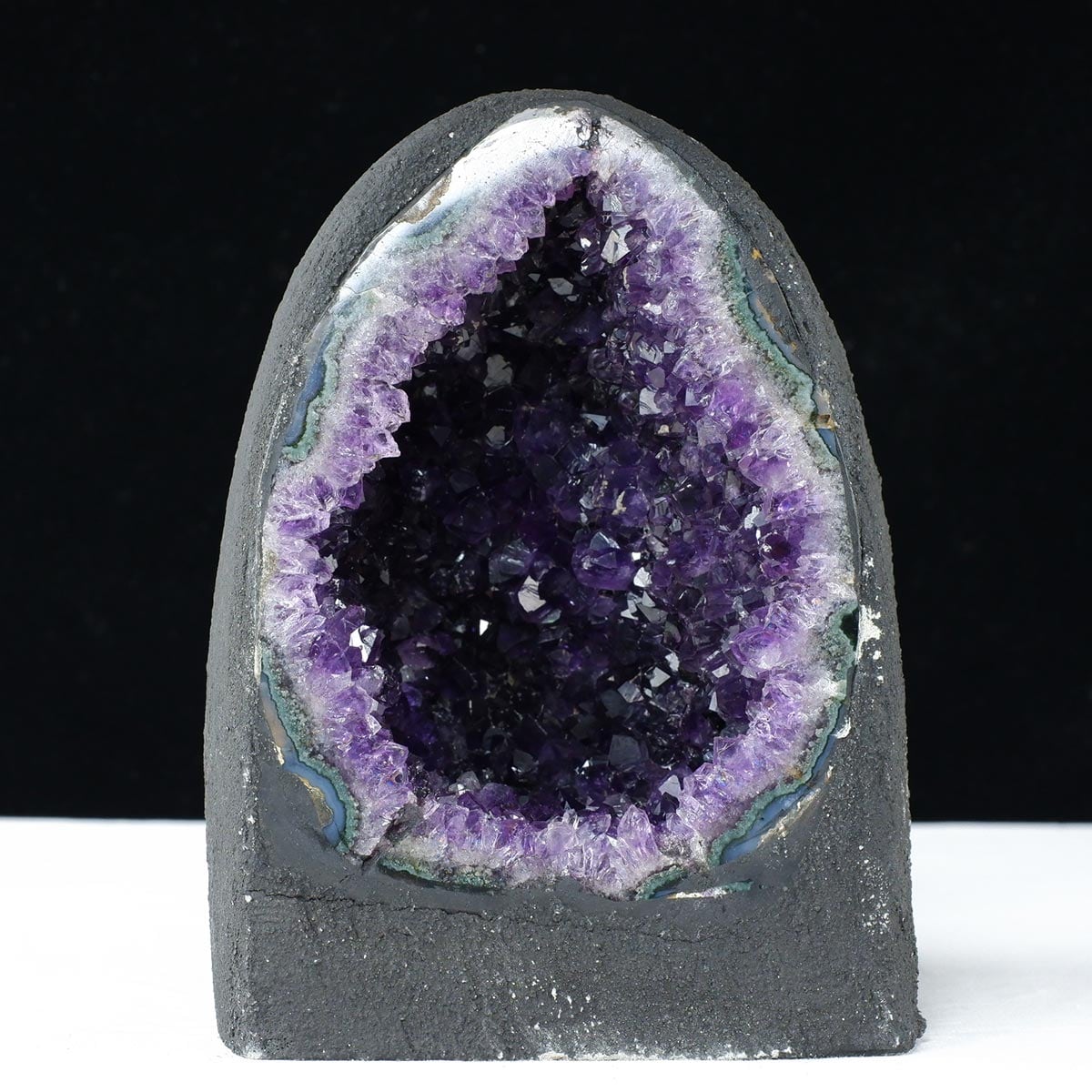 2.8Kg アメジストドーム ウルグアイ産 アメジスト ドーム 原石 ジオード カペーラ 一点物174-2314