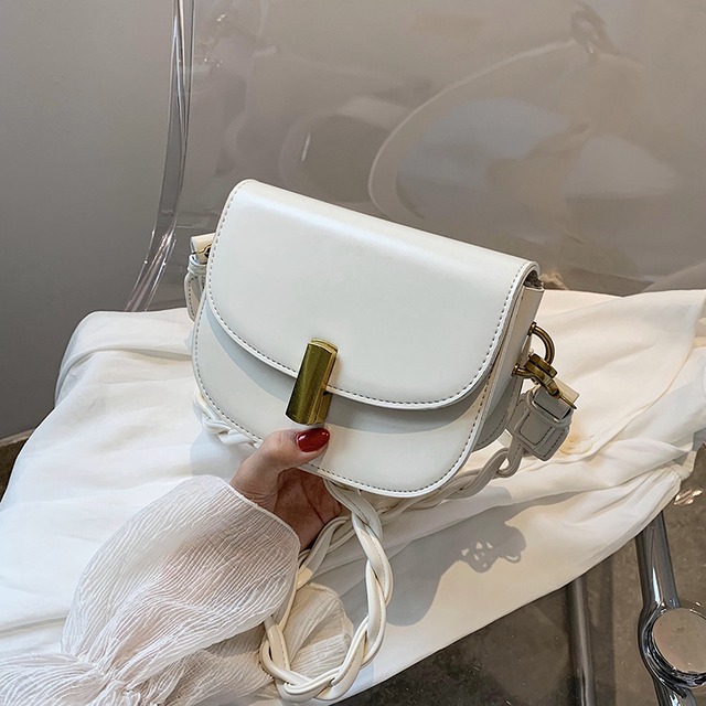 eignレディーススモールバッグ2020ニューウェーブサマーファッションシンプルシングルショルダーメッセンジャーネットレッドワイルドスモールスクエアバッグ Tiancai_Wing_Bag0165946