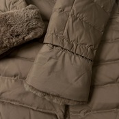 Viaggio Blu ビアッジョブルー ラビットファー付き Aライン ダブル ジップアップ ダウンコート 1/くすみベージュ