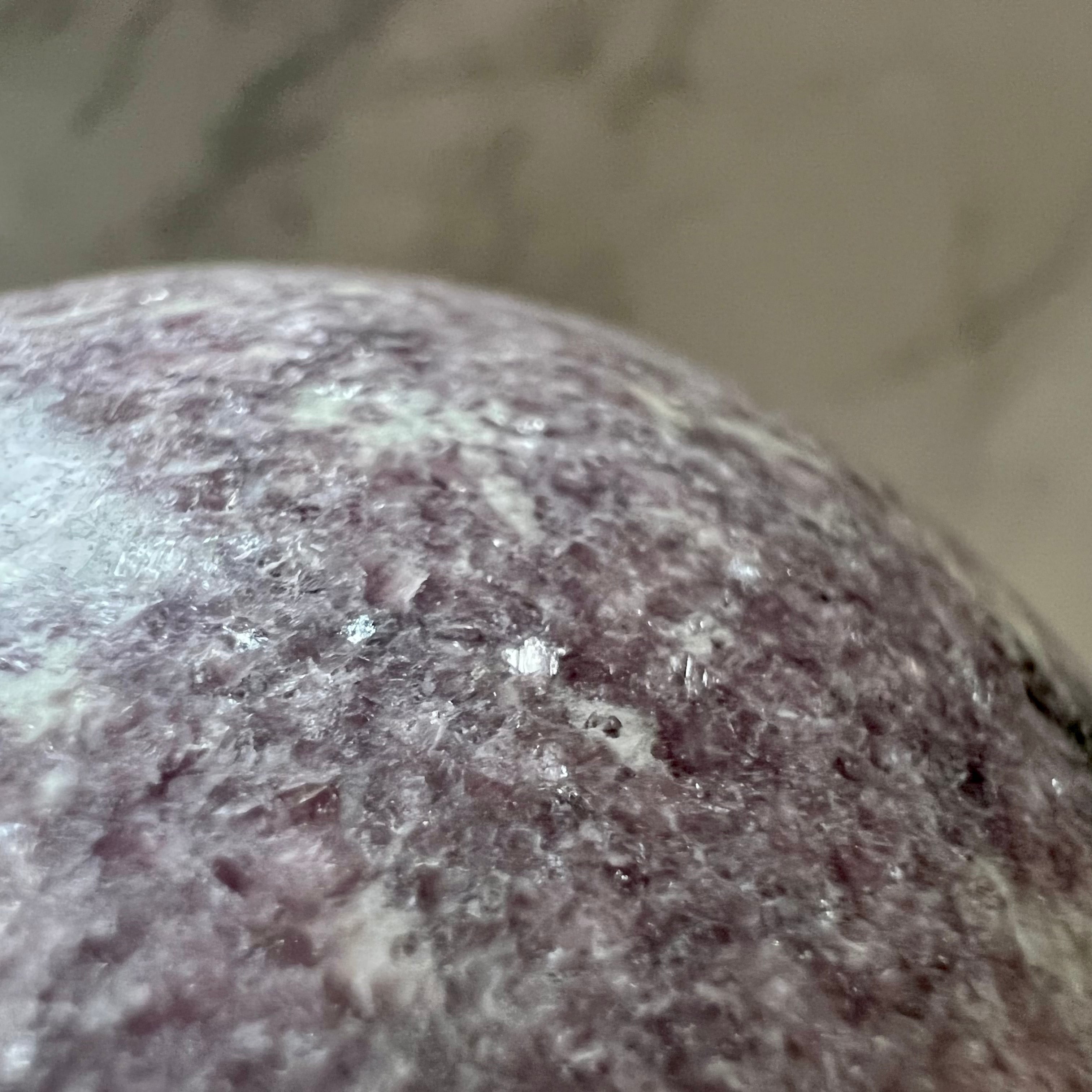 ハート模様のパープルマイカ 雲母 パワーストーン 天然石スフィア ラッキー 幸運 2025年最新パープルマイカ スフィアの人気アイテム - メルカリ