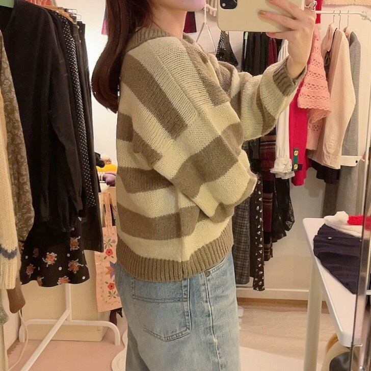 khaki cream border necktie sweater