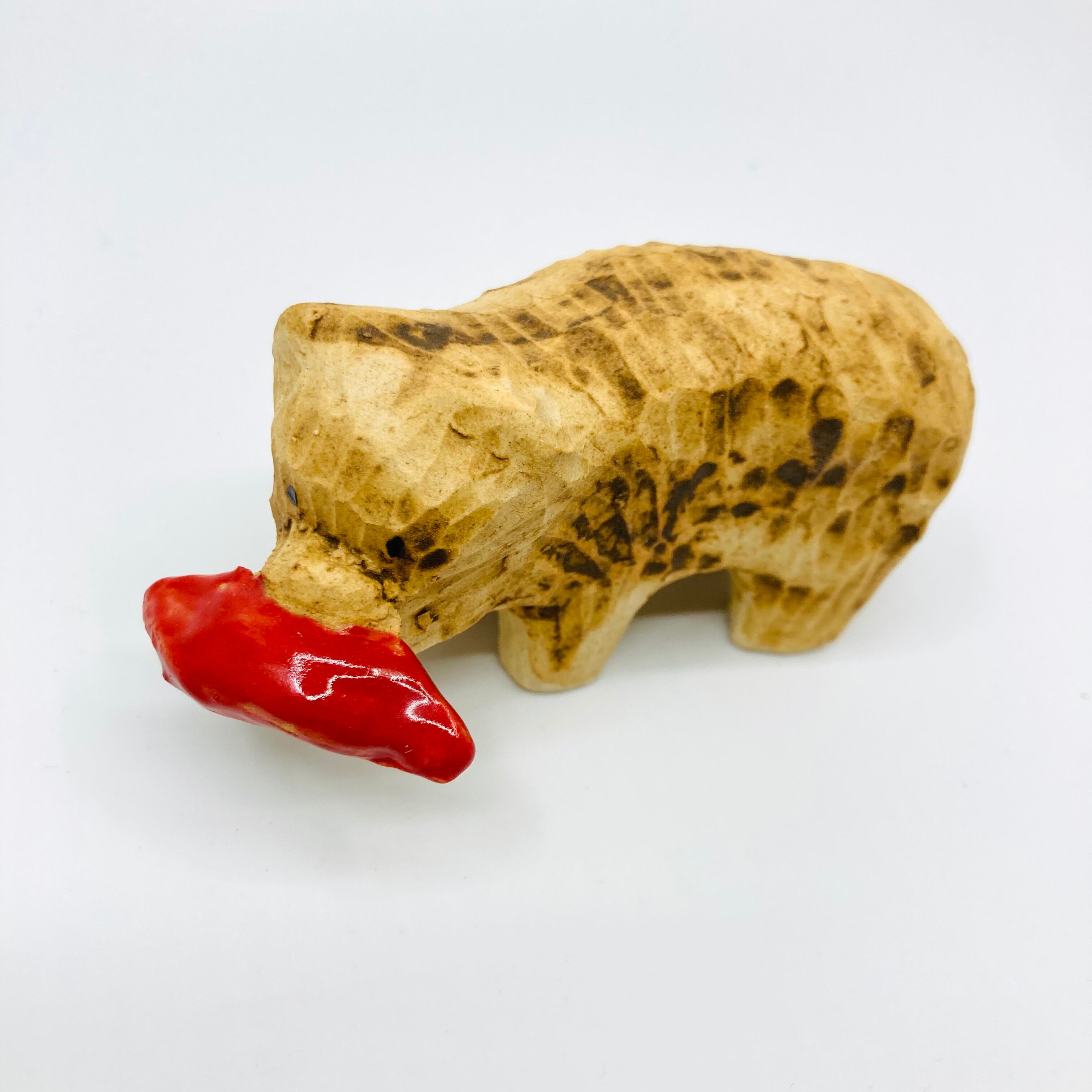 木彫り熊（おすし）の置き物 / すずきたまみ / 陶芸作品