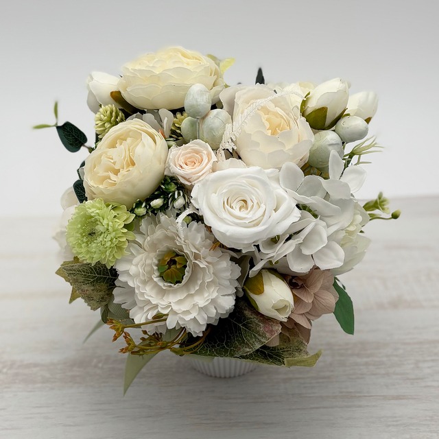 枯れない花で伝える想い｜お供え用プリザーブドフラワー｜No.19｜心に残る魅力