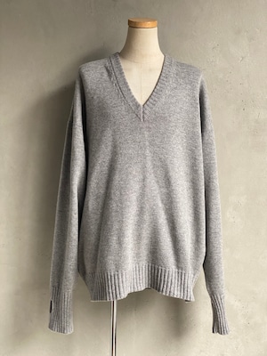 wool cashmere V neck sweater