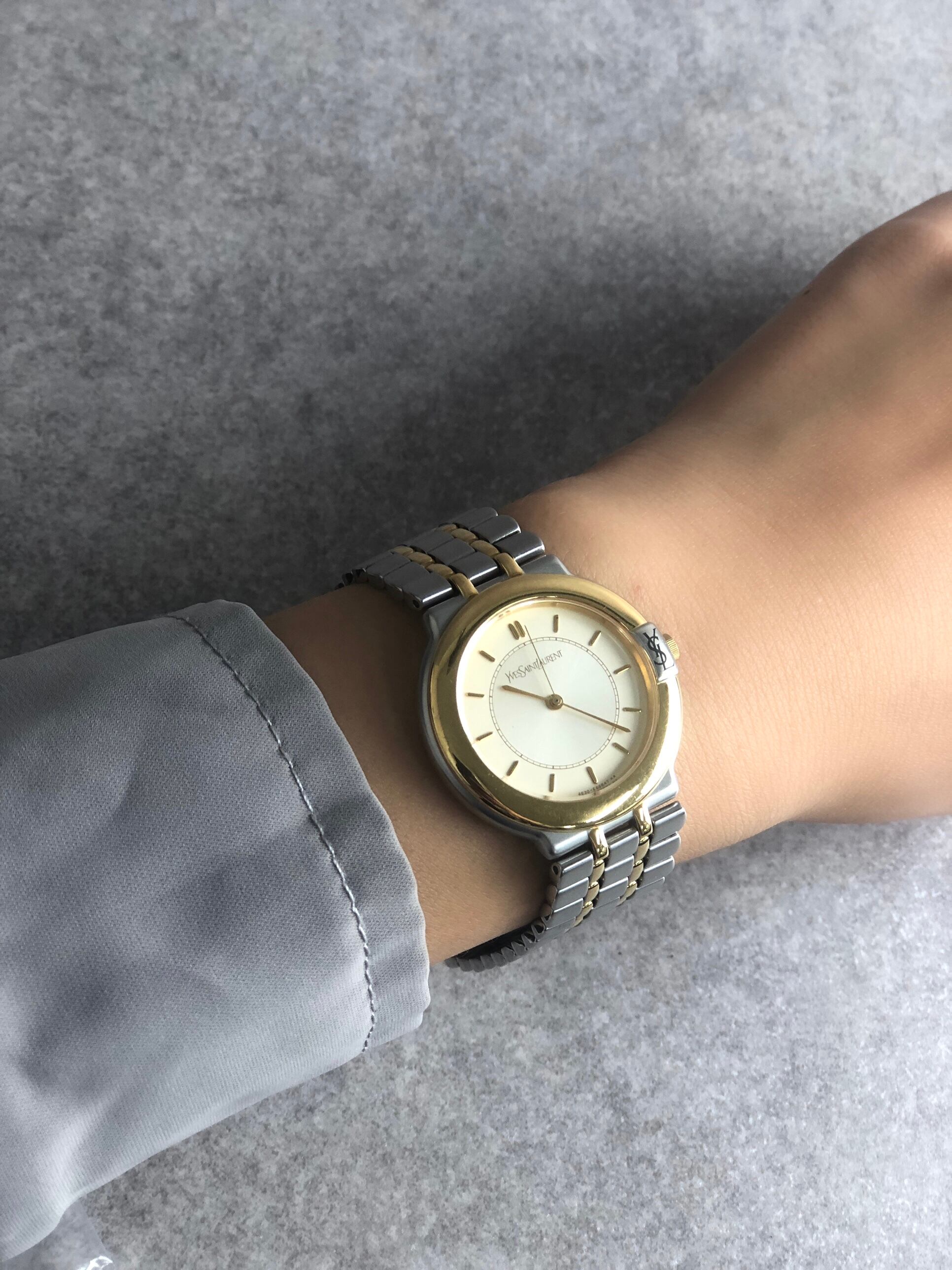 Yves Saint Laurent イヴ・サンローラン 腕時計 シルバー