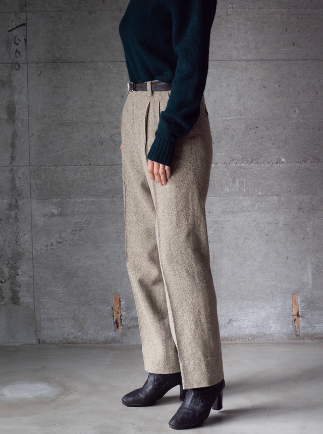 "Puritan" used Mossy texture trousers
