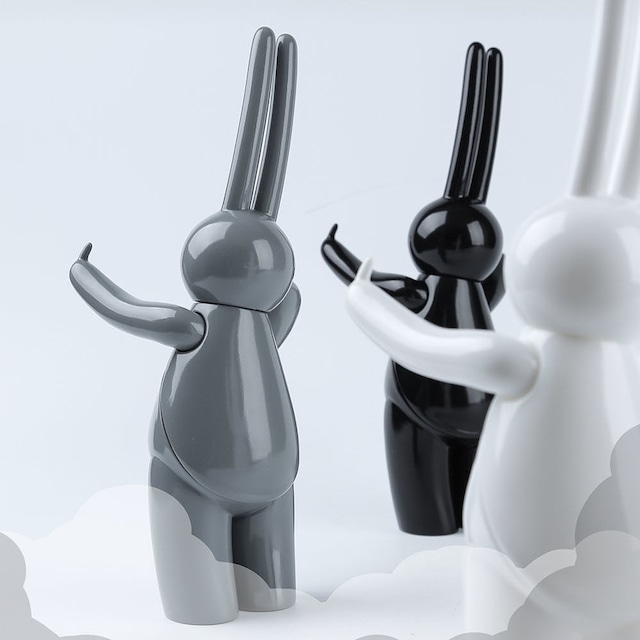 mr clement sofubi sculpture / a vulgar statement: wbg version