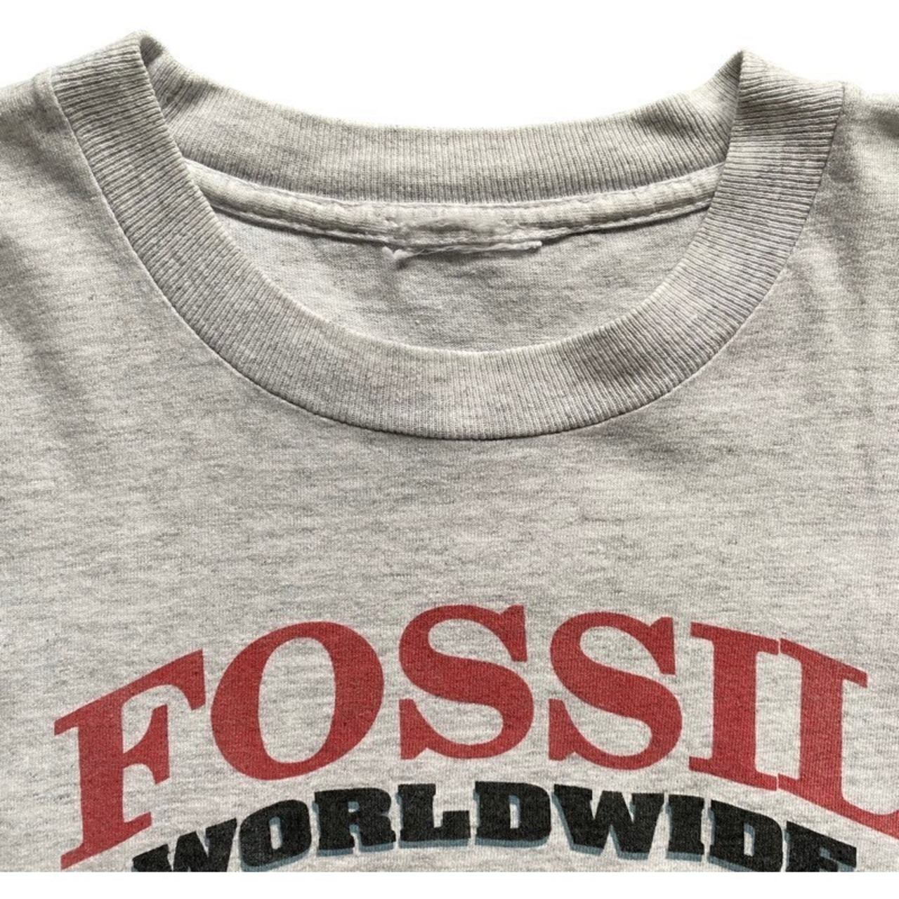 90's FOSSIL T-shirt