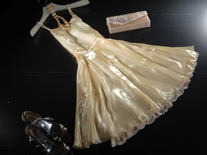 ★11号☆光沢感あるゴ－ルドドレス(OPN6977)