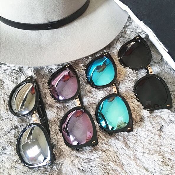 薄い顔を示す同じ個性の凹面形状の偏光サングル、反射レーザーミラーサングル、女性の丸い顔を持つネットレッド ブラック・アイド・ピーズ54927501333