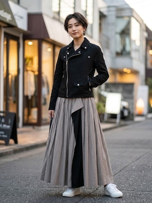サンプル品 フラップスカートとコットンライダースジャケットの特別コラボ