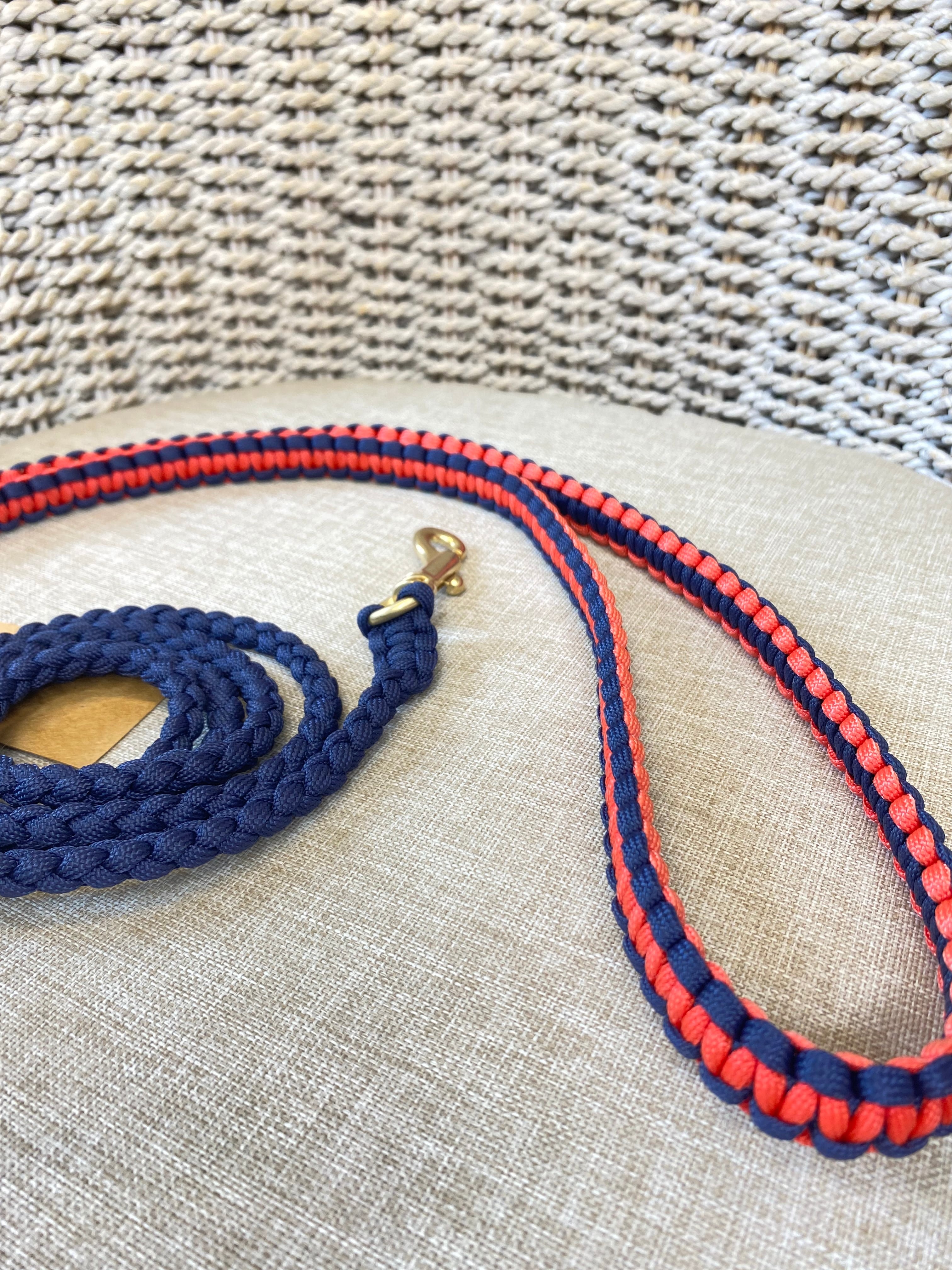 Dog Hotdog パラコードショルダーリード ネイビー×レッド S