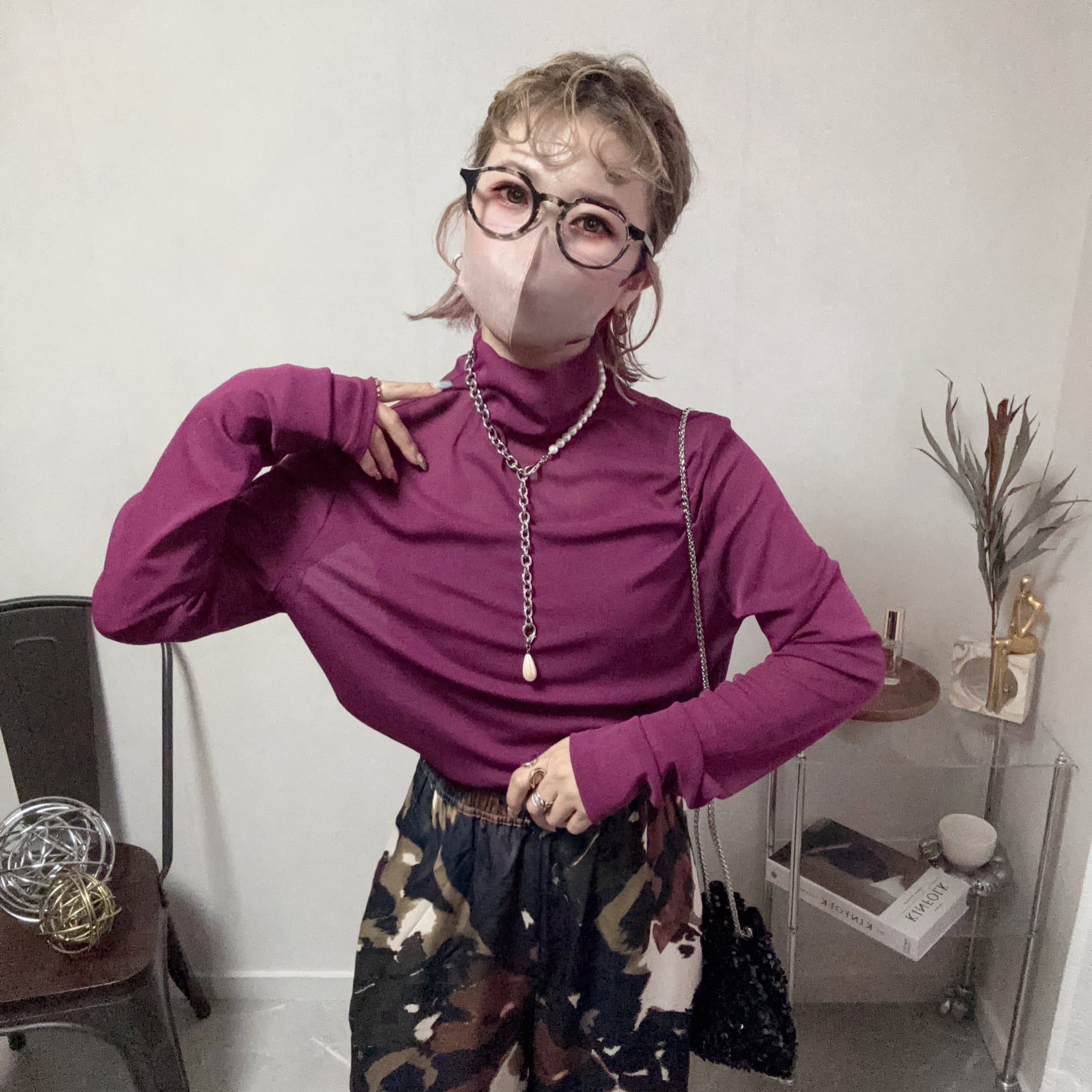 bottleneck sheer long tee【Cherry】