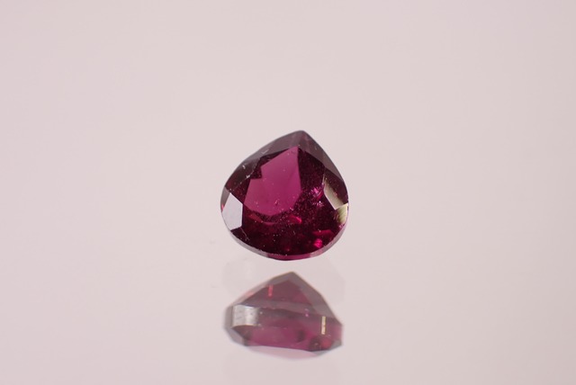 ロードライトガーネット　1.19ct　[D12-36]