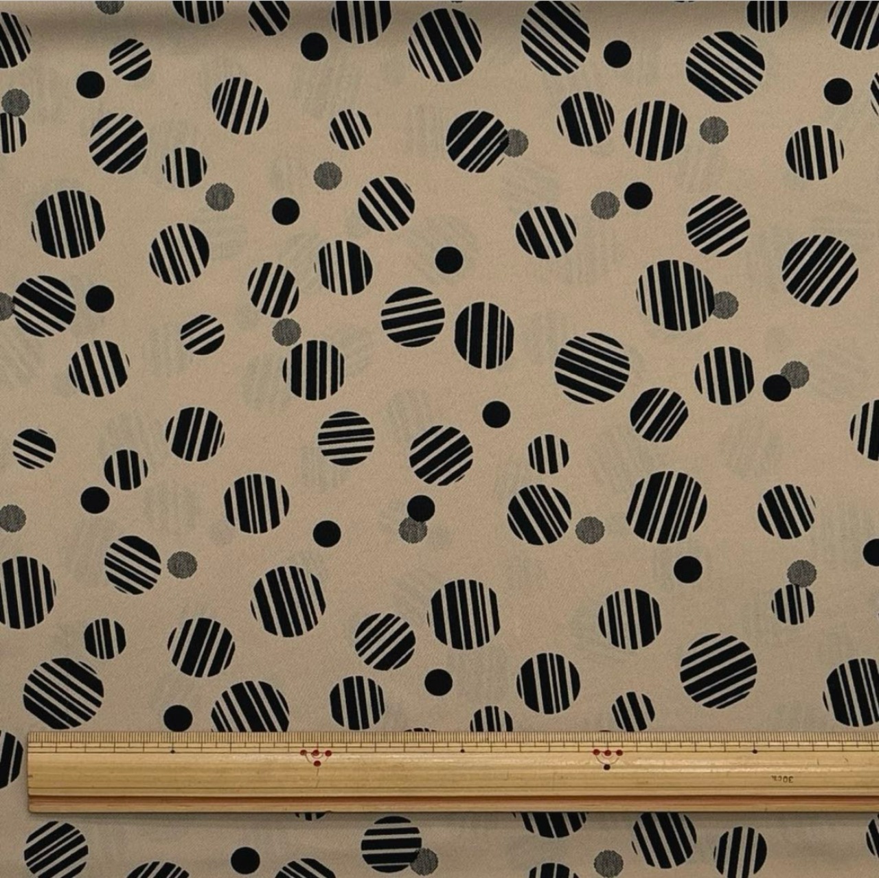 ★CT186◆オーダー50c単位◆ポリエステル100%プリントニット生地◆柄物◆ベージュ×ブラック