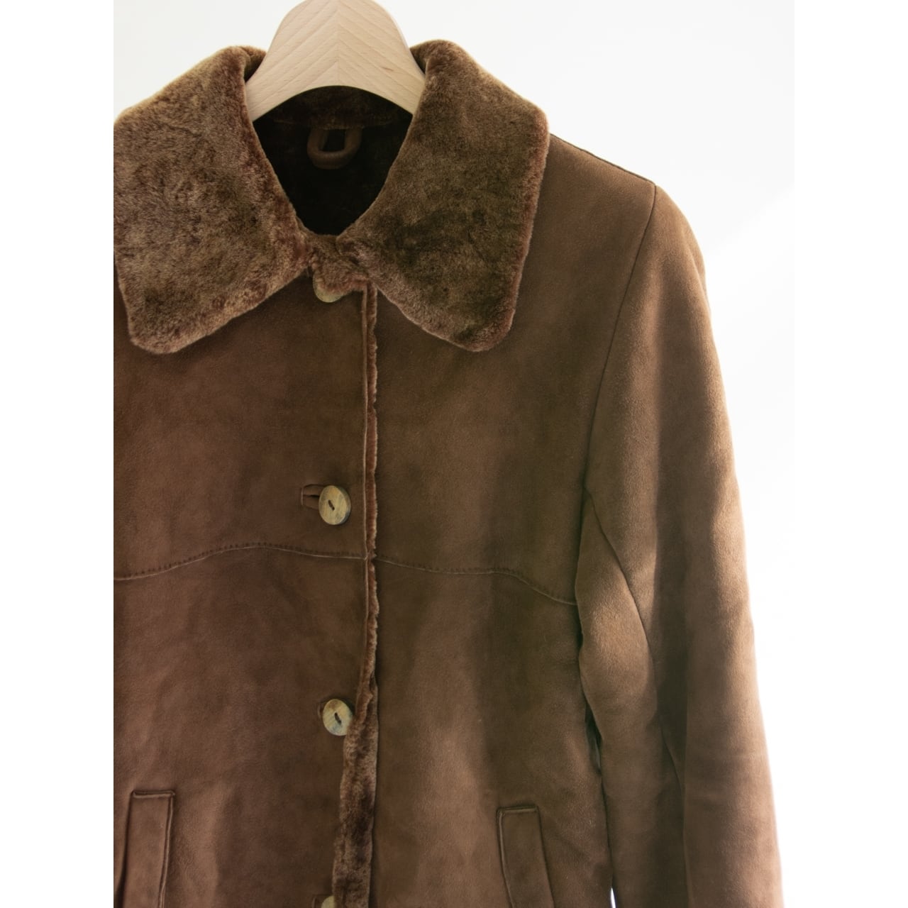 BARNEYS NEWYORK】Made in U.K. Sheepskin Leather Jacket（バーニーズ