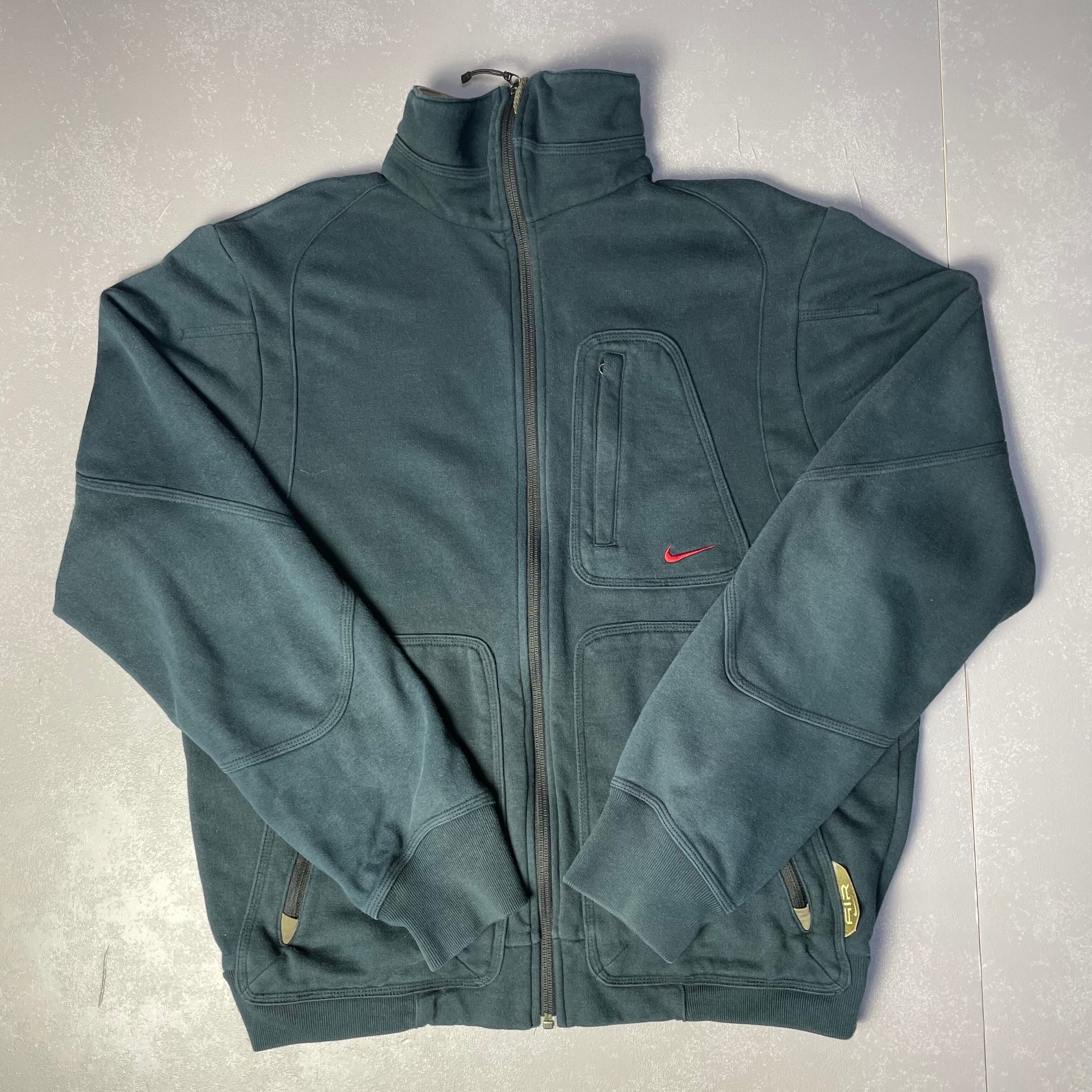 NIKE ナイキ ロゴ刺繍 スウェットパーカー メンズM 古着 ブラック 黒色【パーカー】