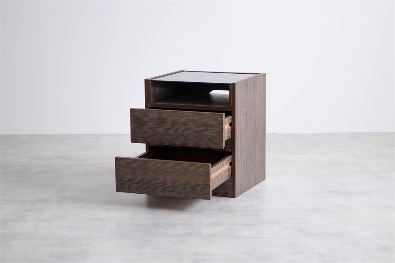 【幅35cm】Connie ガラス天板付きナイトテーブル