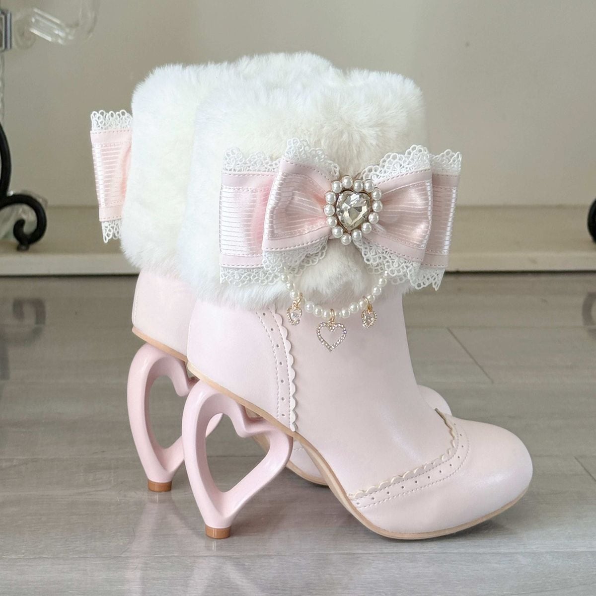 ハートヒールファートリムリボンブーツ | Maiden's Rêve