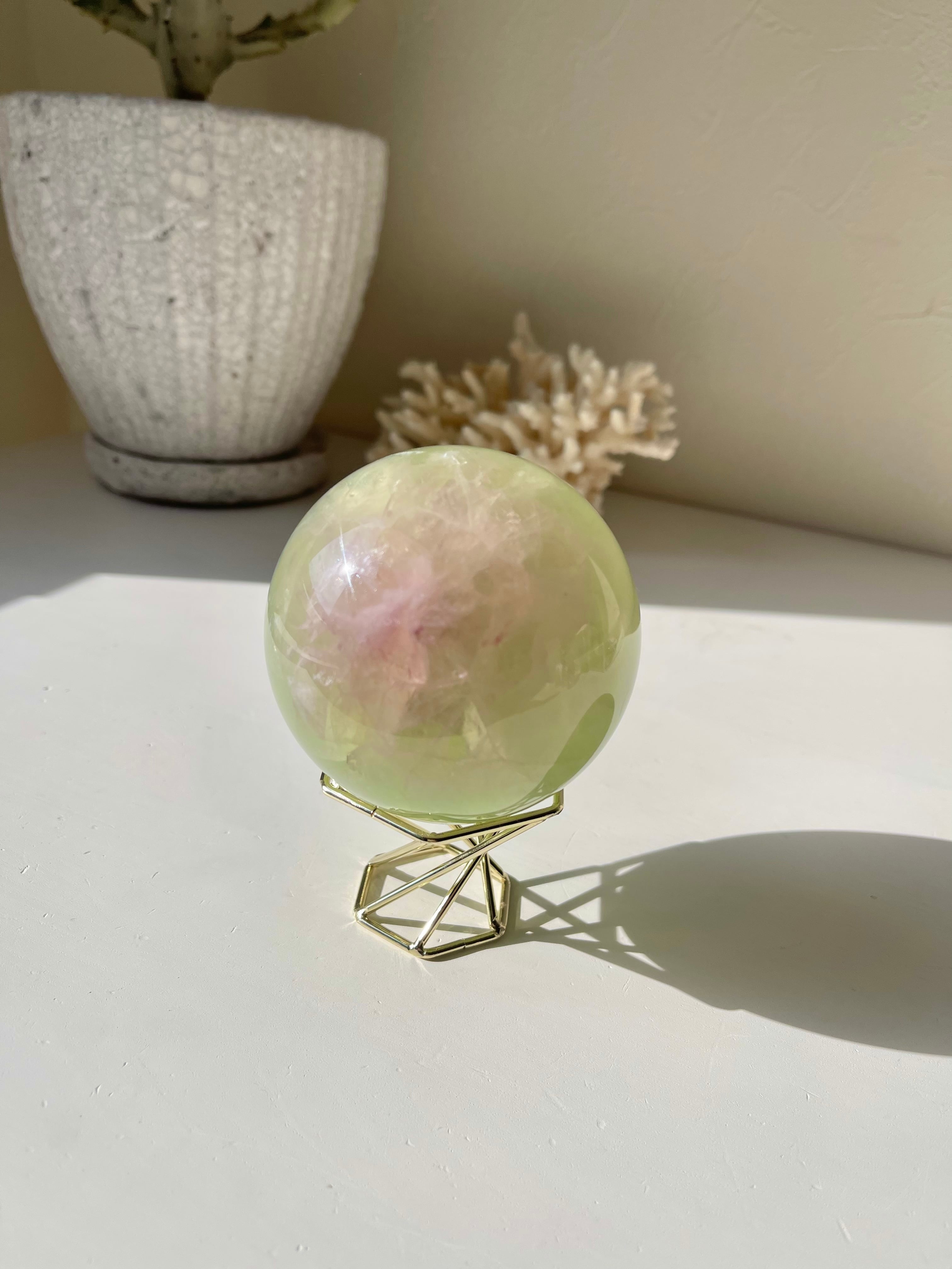 フローライトスフィア　8.1cm