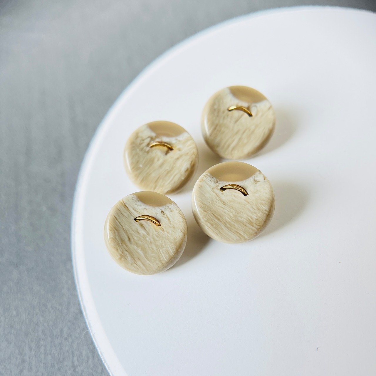 エクリュ×ゴールドクレセント 13mm・画像4