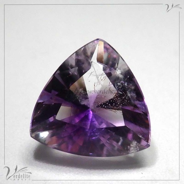 モルガナイト　1.55ct　VB253