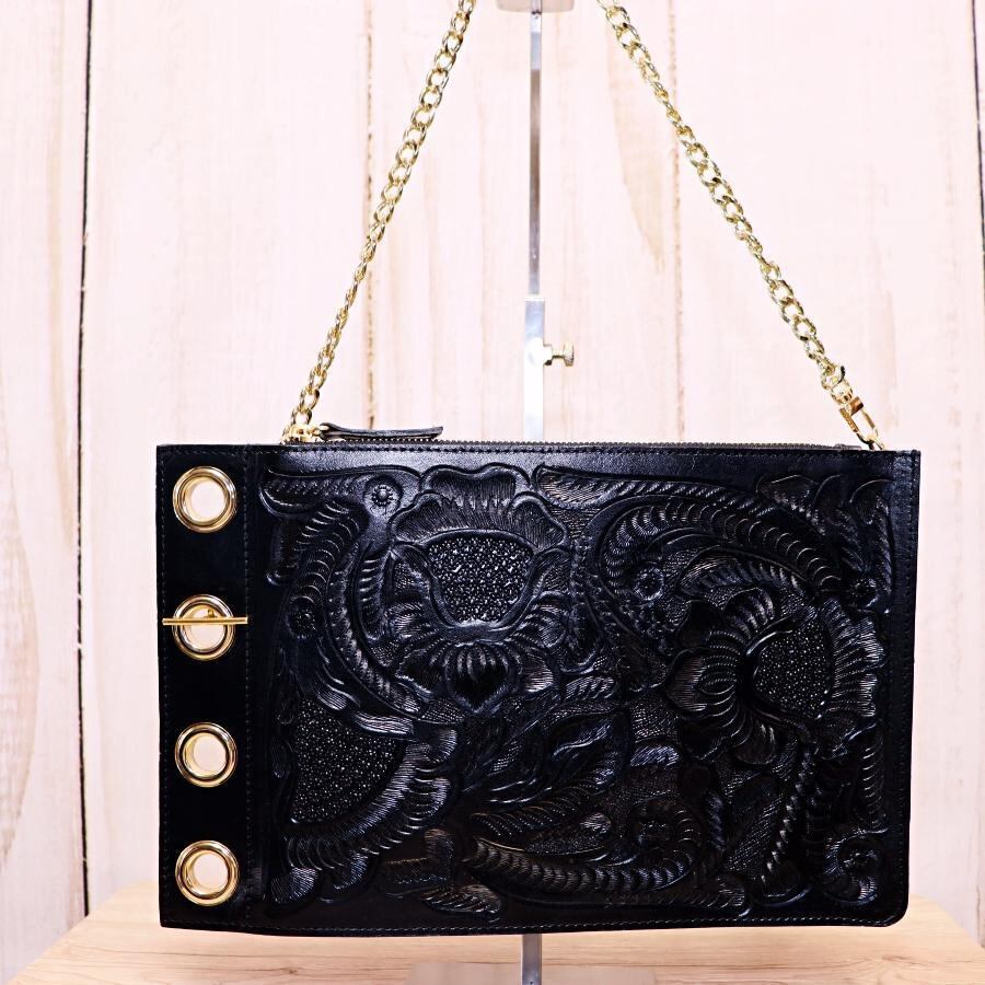【新品・未使用carving】チェーンミニバック CARVING TRIBES チェーンショルダーバッグ ブラック ゴールド金具
