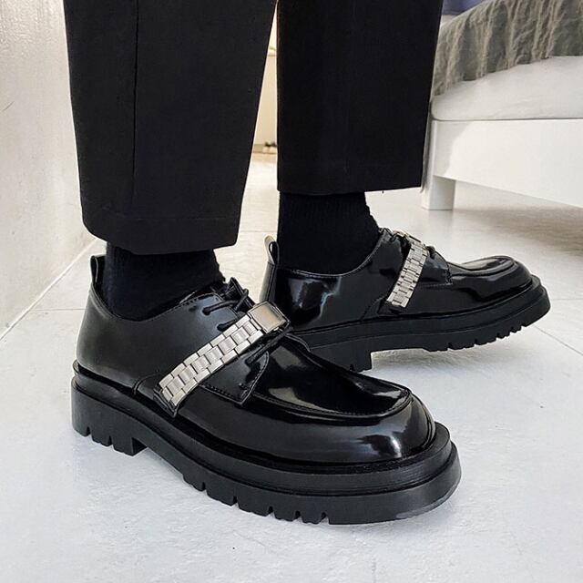 【予約販売】レザーシューズ 革靴 メンズ ローファー 厚底 ベルト シルバー モダン モード 靴 ビジネス ブラック 黒 お洒落 カジュアル シック 24.5cm/25cm/25.5cm/26cm/26.5cm/27cm