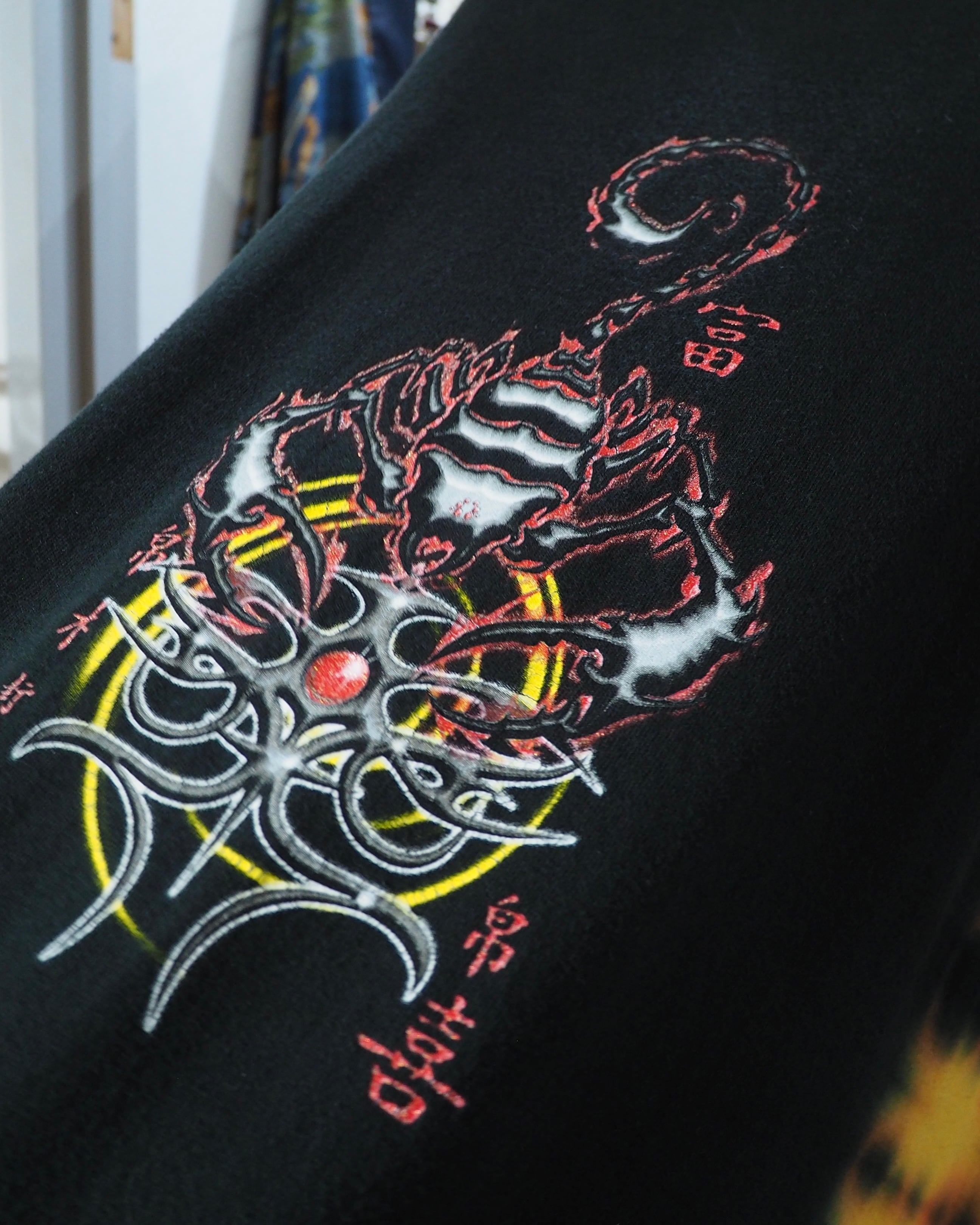 ” 毒蠍 ” Graphic printed × Fire Tie-Dye Over silhouette Special Tee