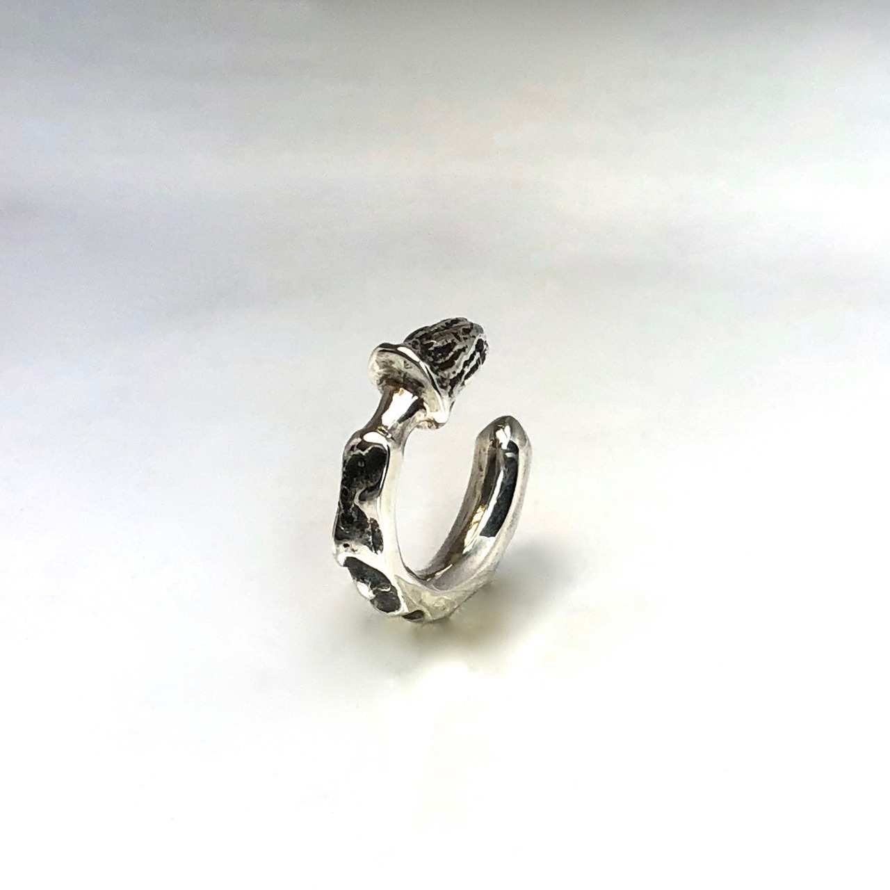 EAGLE HOOP EARRING / イーグルフープピアス