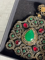 ペンダントトップ　ジルコンストーン　グリーン×レッド×クリア　大振り