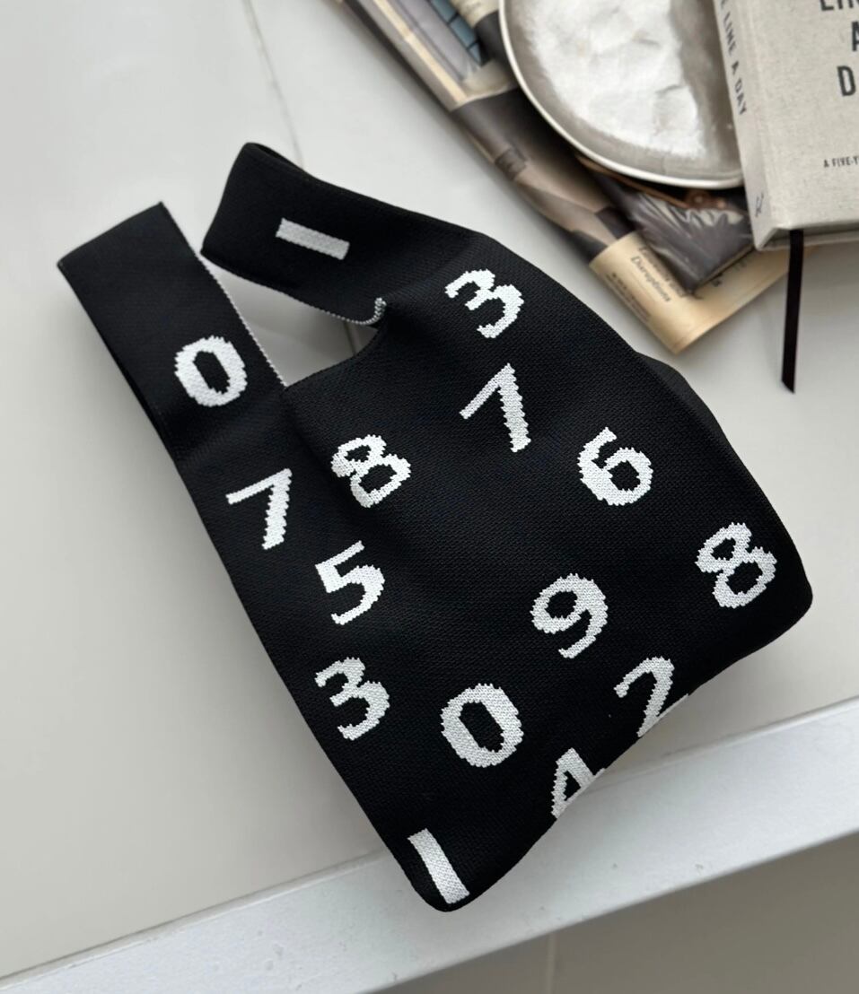 ナンバリングニットバッグ